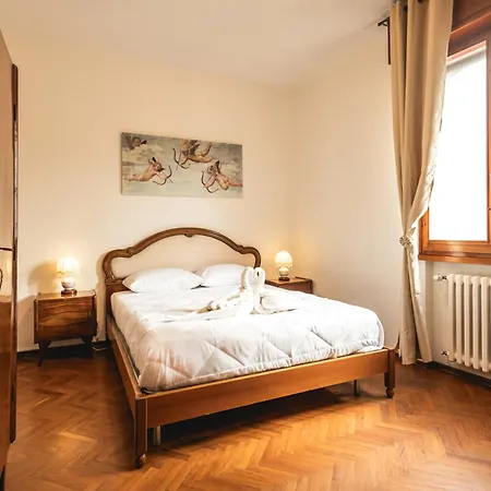 Apartment Retro Vintage, Centro Storico Ztl Pass Free *