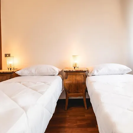 Apartment Retro Vintage, Centro Storico Ztl Pass Free *